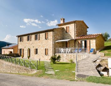 Farm-house Pugnano Alto - Lisciano Niccone