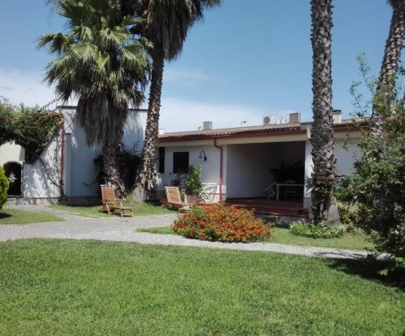 Farm-house il piccolo lago