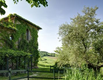 Countryside Rooming-house Residence La Pergola - Casole D'Elsa