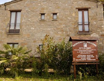 Agriturismo Grotta Dell’Eremita - Castelmezzano