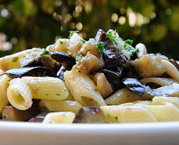 Pasta melanzane e olive