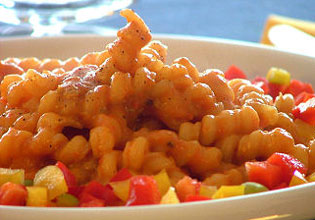 Pasta alla crema di gorgonzola e peperoni