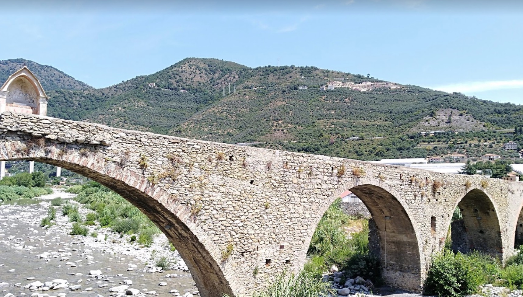Il ponte medievale di Taggia