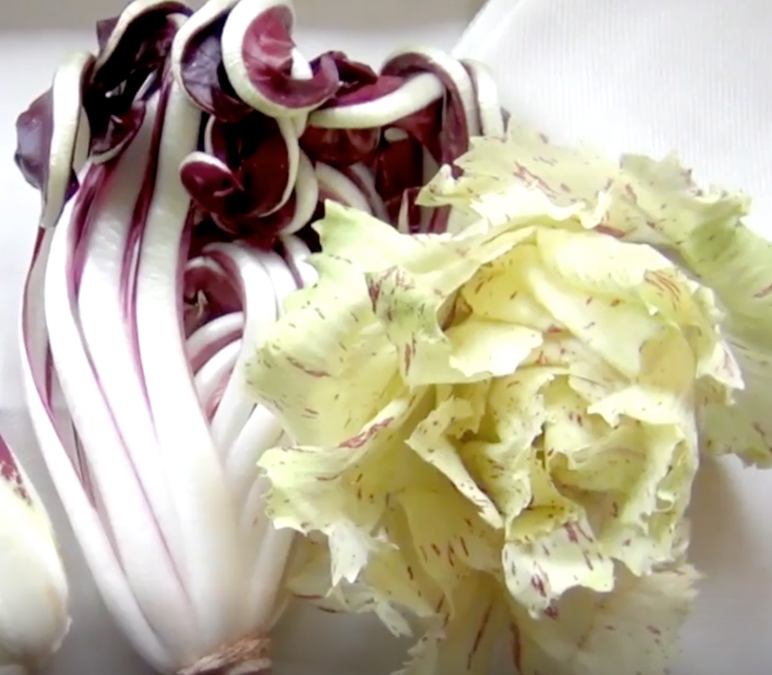 Il radicchio tardivo di Treviso cucinato in padella