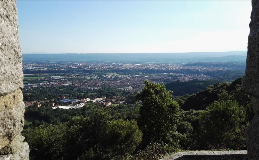 Passeggiata al Brich di Zumaglia nel Biellese