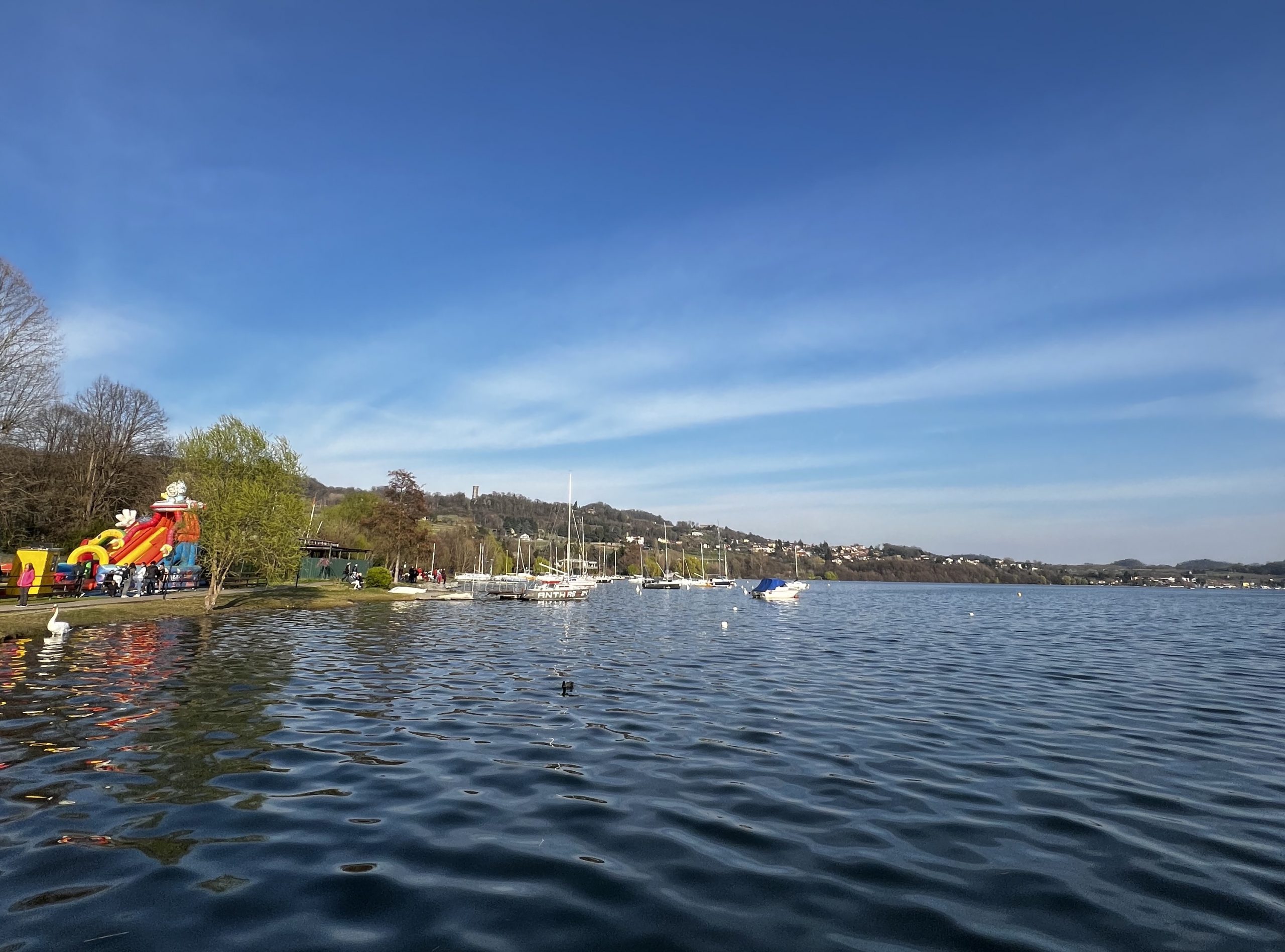 Una passeggiata sul lago ad Anzasco