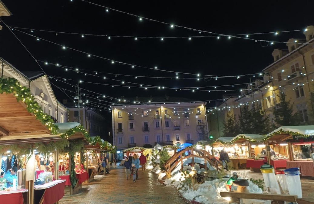 Aosta si veste a festa: un Natale 2024 incantato tra le montagne
