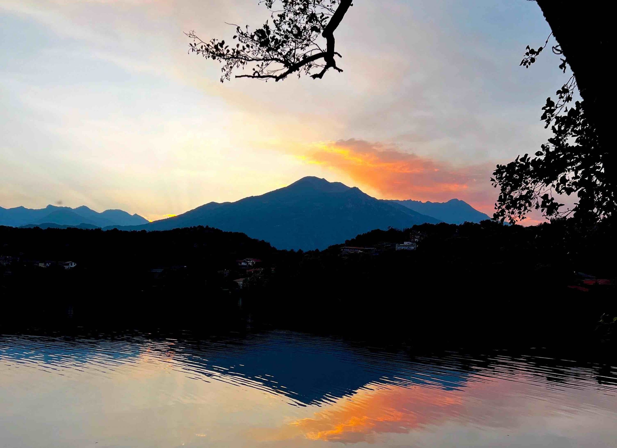 Lago Sirio: natura, relax e ospitalità autentica tra Ivrea e la Serra di Ivrea