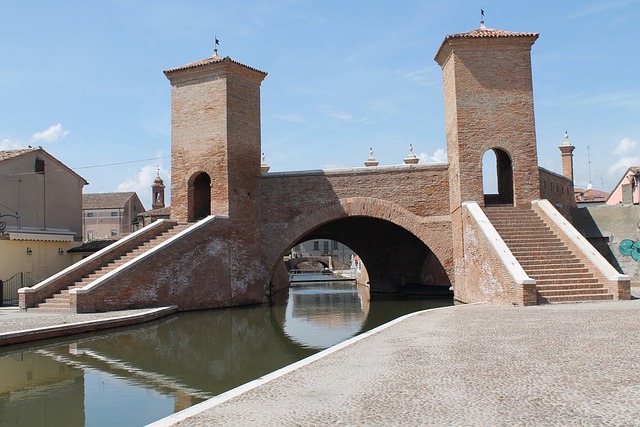 Alla scoperta di Comacchio: cosa vedere e perché scegliere un agriturismo