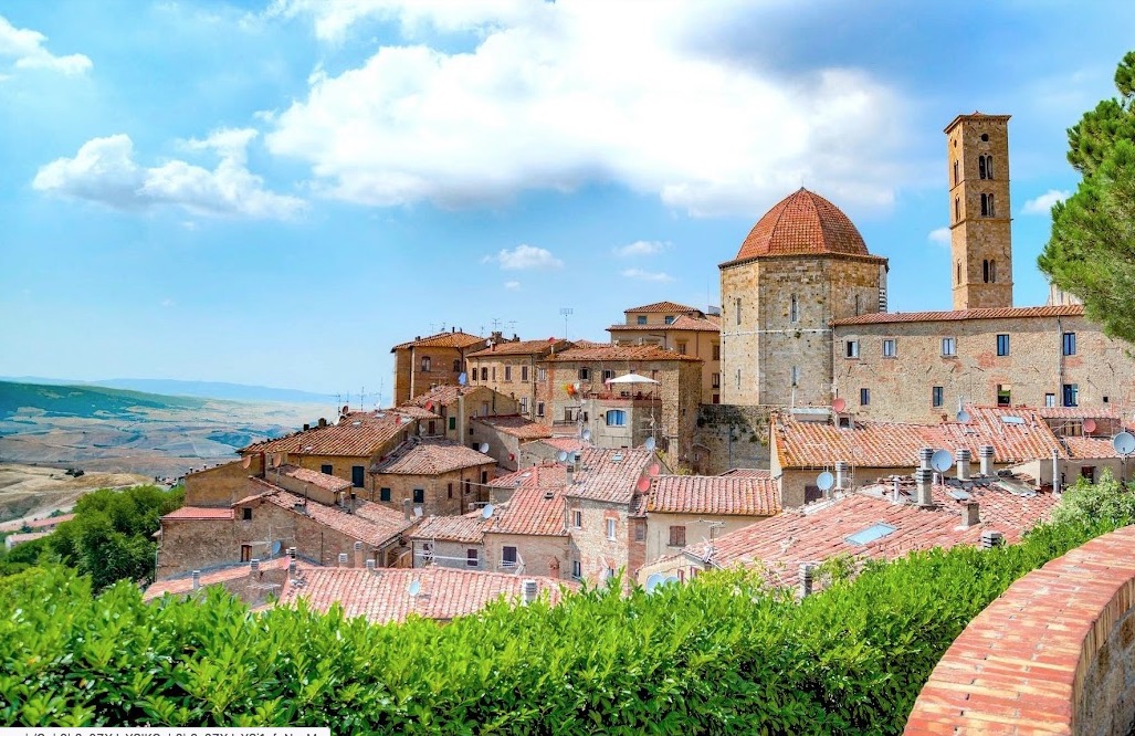 Volterra: cosa vedere e perché scegliere un agriturismo in Val di Cecina