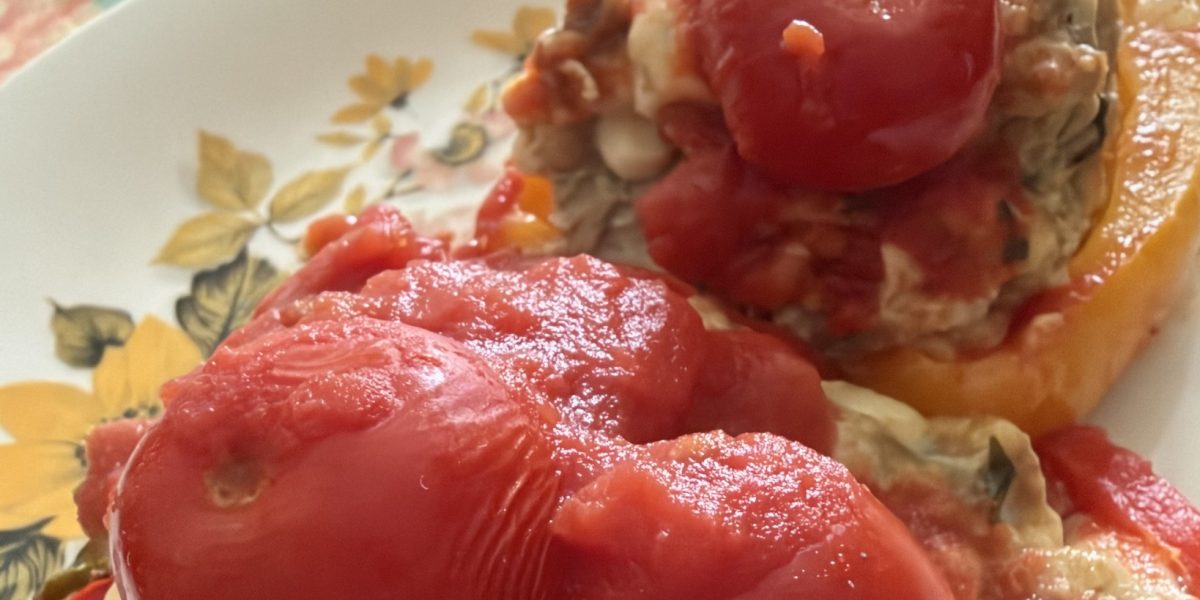 Peperoni ripieni di carne al forno