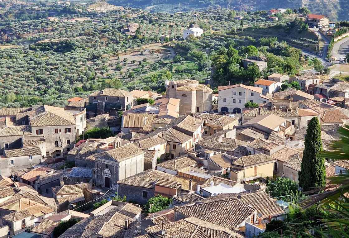 Costa tirrenica con Capo Vaticano e mare turchese in Calabria