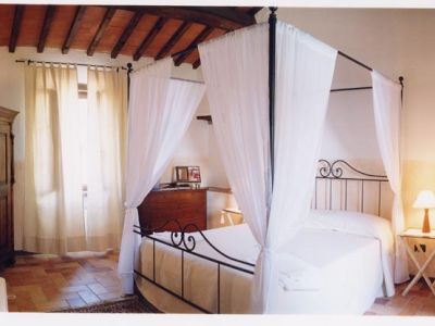 LA SUITE