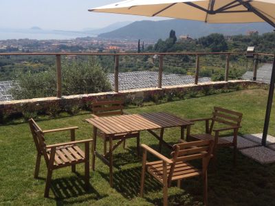 trilocale con giardino 