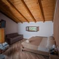 Family Room (5)
