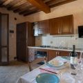 Appartamento con vista giardino (3)