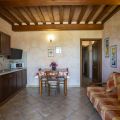 Appartamento con vista giardino (4)
