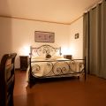 Camera matrimoniale agriturismo Il Sasso Anghiari (4)