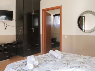 Camere matrimoniale con accesso disabili e doccia