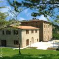 Casale 42 persone con piscina e giardino privato. Wi/Fi e Degustazione FREE (1)