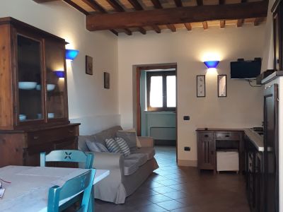 Appartamento Medio - due camere e un bagno