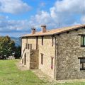 Casolare con piscina (1)