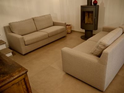 Appartamento con 4 camere da letto, 4 bagni, salotto e cucina. 