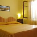 Camera Gialla (1)