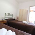 FAMILY ROOM (3)
