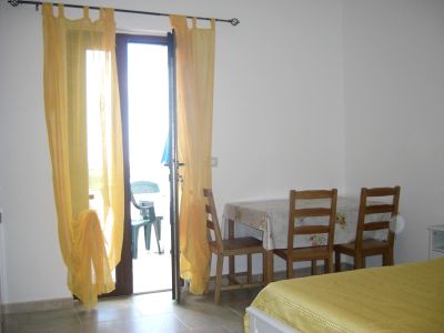 Camera 8