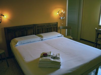 CAMERA DOPPIA o MATRIMONIALE 