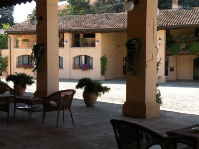 APPARTAMENTO NELLA CORTE
