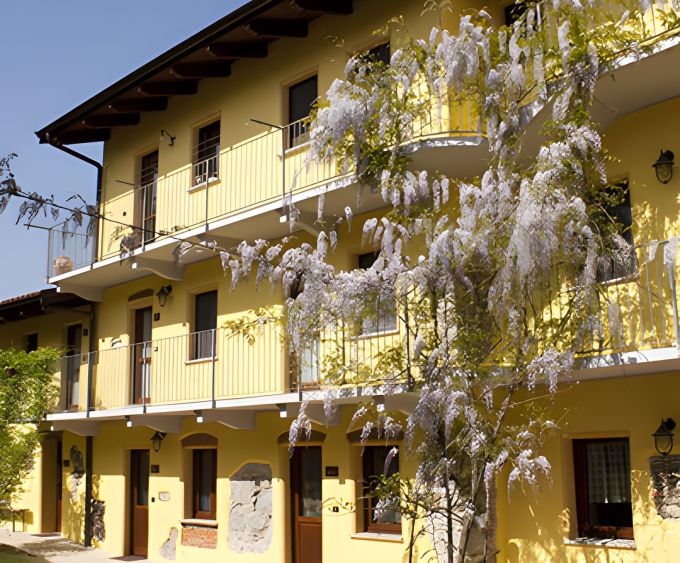 Agriturismo Tra Serra E Lago