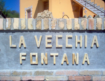 la vecchia fontana