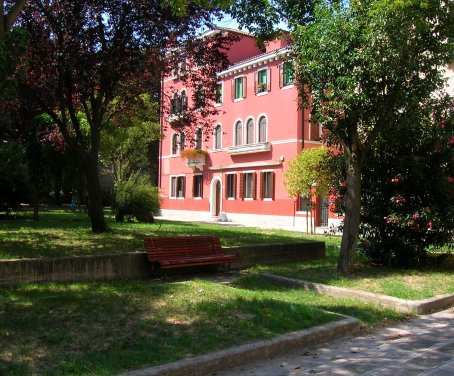 Bed And Breakfast Biennalevenezia - Venice