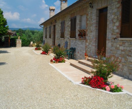 Foto Farm-house Il Falco - Perugia