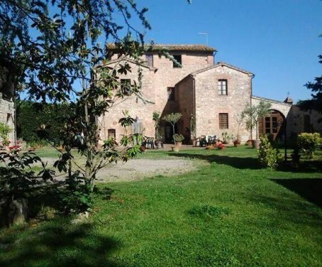casale il colombaio di toiano - Toscana