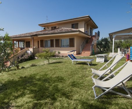 Bed And Breakfast Marilenia - Montescudo