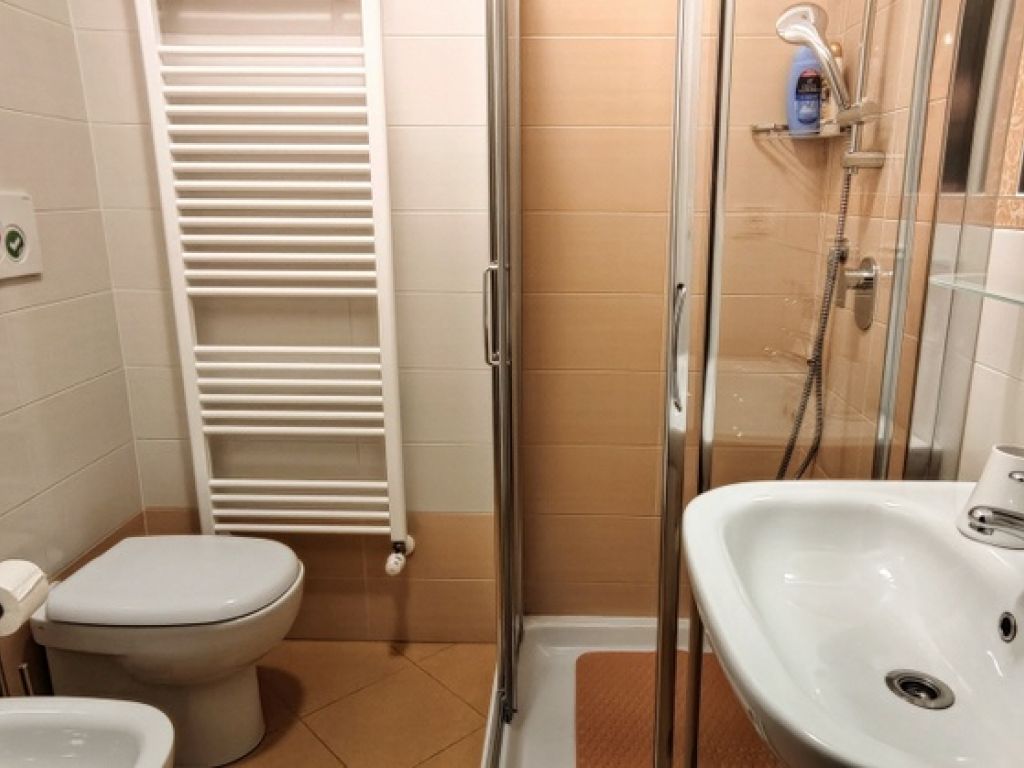 B&B In Centro a Pacentro foto bagno 24