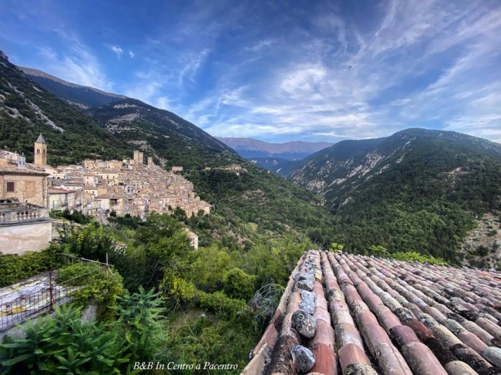 B&B In Centro a Pacentro foto panorama 12