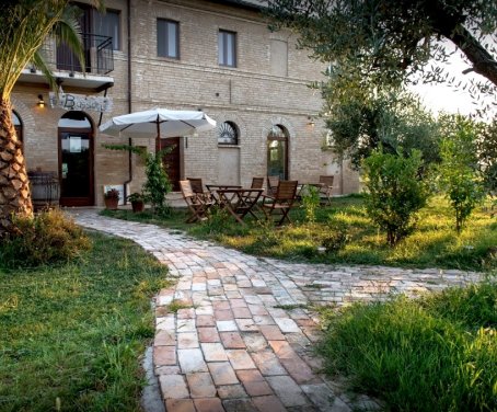 Foto Agriturismo Bassari' - Macerata
