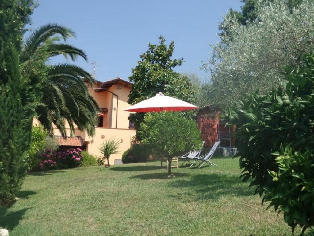 Colline Di Luni (Casa Vacanze)