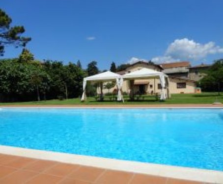 Foto Agritourisme Fattoria Isola - Arezzo