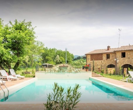 Casa Vacanze In Campagna Borgo Da Vinci  - Volterra