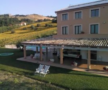 Agriturismo Annarella - Carassai