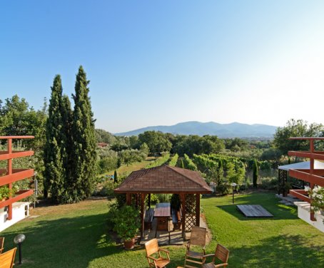 Offer On Spring/Summer In The Heart Of Tuscany