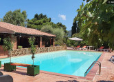 Fattoria Di Grenne - Azienda Agrituristica Piccolo
