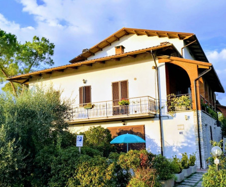 Foto Farm-house Le Rose - Perugia