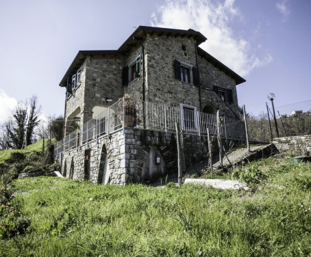 Agritourisme Angiò Nel Ceré - La Spezia
