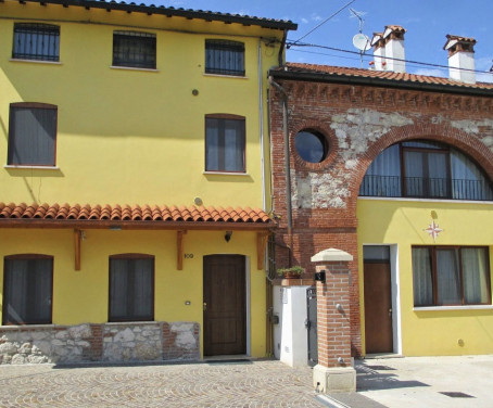 Alla Corte
